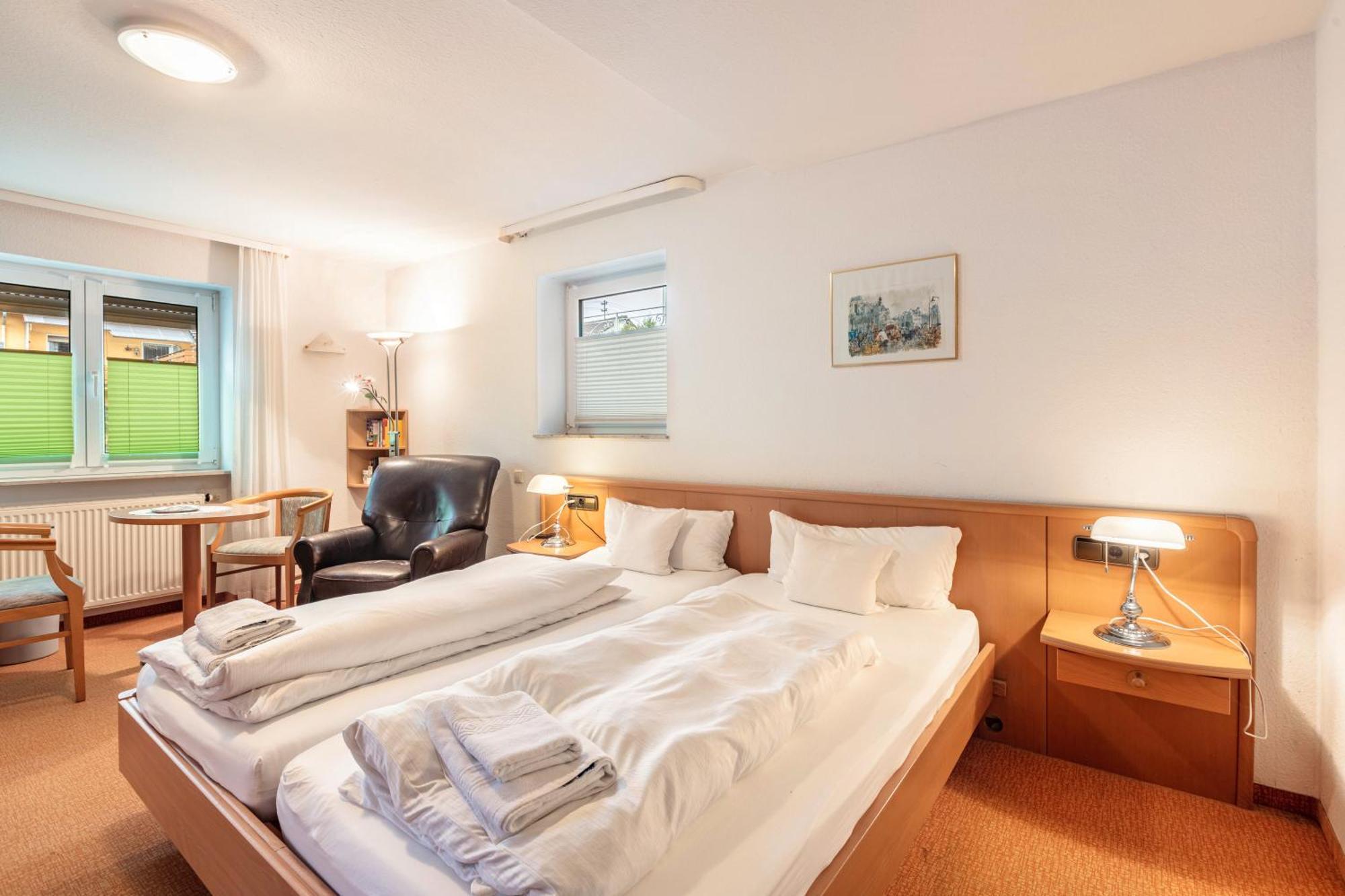 Apartments Am Schwarzwaelder Hof Бад-Беллинген Экстерьер фото