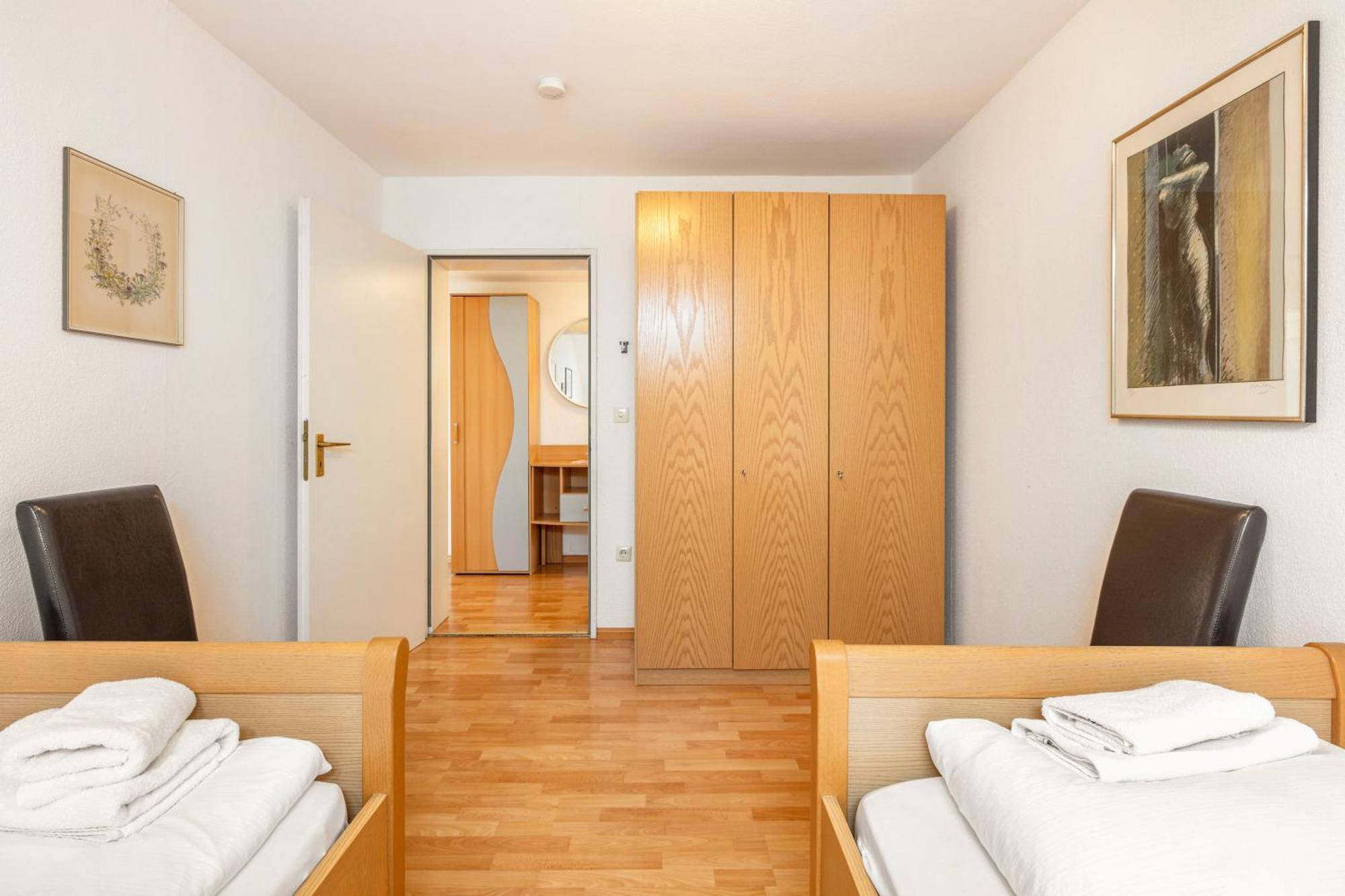 Apartments Am Schwarzwaelder Hof Бад-Беллинген Экстерьер фото